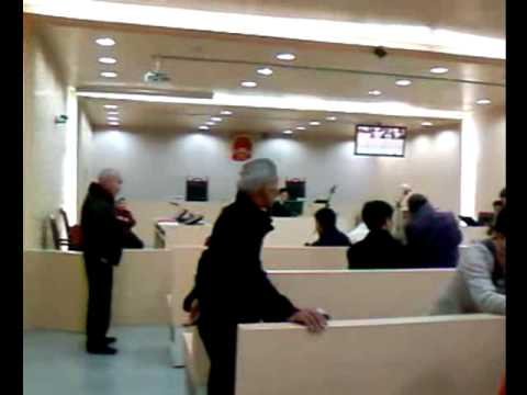 公民代理人遭打压 成都访民当庭怒斥"歪法官"、"黑法院"