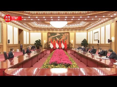 习近平会见摩纳哥亲王：选一对冰墩墩带回去 送给你的双胞胎