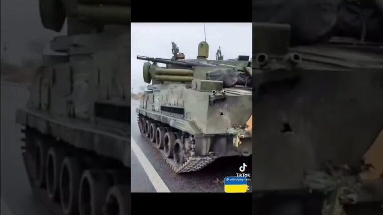 俄军弃战车逃跑了，乌克兰越战越勇啊！#俄乌冲突 #俄乌边境