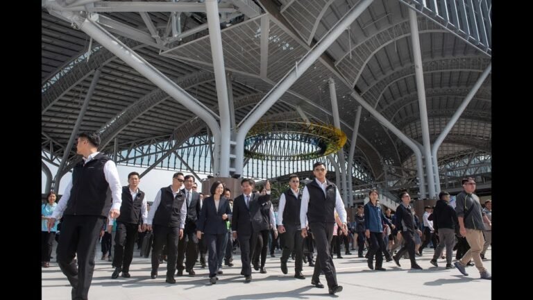 20181028 總統出席「臺中鐵路高架捷運化第二階段工程完工啟用典禮」