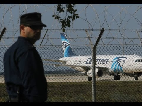 一埃航客机遭劫持在塞浦路斯降落 160329