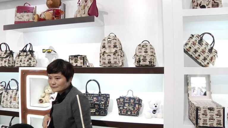 Henney Bear轩尼小熊 意大利西班牙 国际品牌 参展走秀 美国新加坡 4